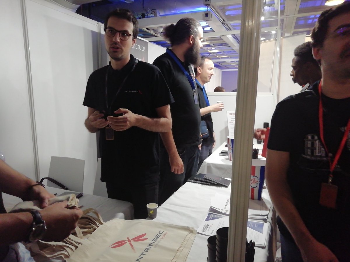 Intrinsec's tweet photo. 🗓 #LeHack2019 - Retour en images sur cette belle édition.
🎮 Félicitations à notre grand gagnant Lock Picking qui a réussi à ouvrir notre cadenas en seulement 15 sec ! Il remporte une Switch !
👉 Consultez nos offres d'emplois/stages et postulez : https://t.co/P18JZKHrTZ https://t.co/uNvy2SBQDq