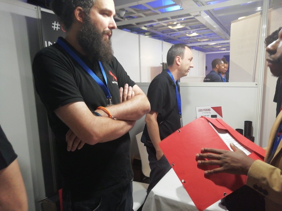 Intrinsec's tweet photo. 🗓 #LeHack2019 - Retour en images sur cette belle édition.
🎮 Félicitations à notre grand gagnant Lock Picking qui a réussi à ouvrir notre cadenas en seulement 15 sec ! Il remporte une Switch !
👉 Consultez nos offres d'emplois/stages et postulez : https://t.co/P18JZKHrTZ https://t.co/uNvy2SBQDq