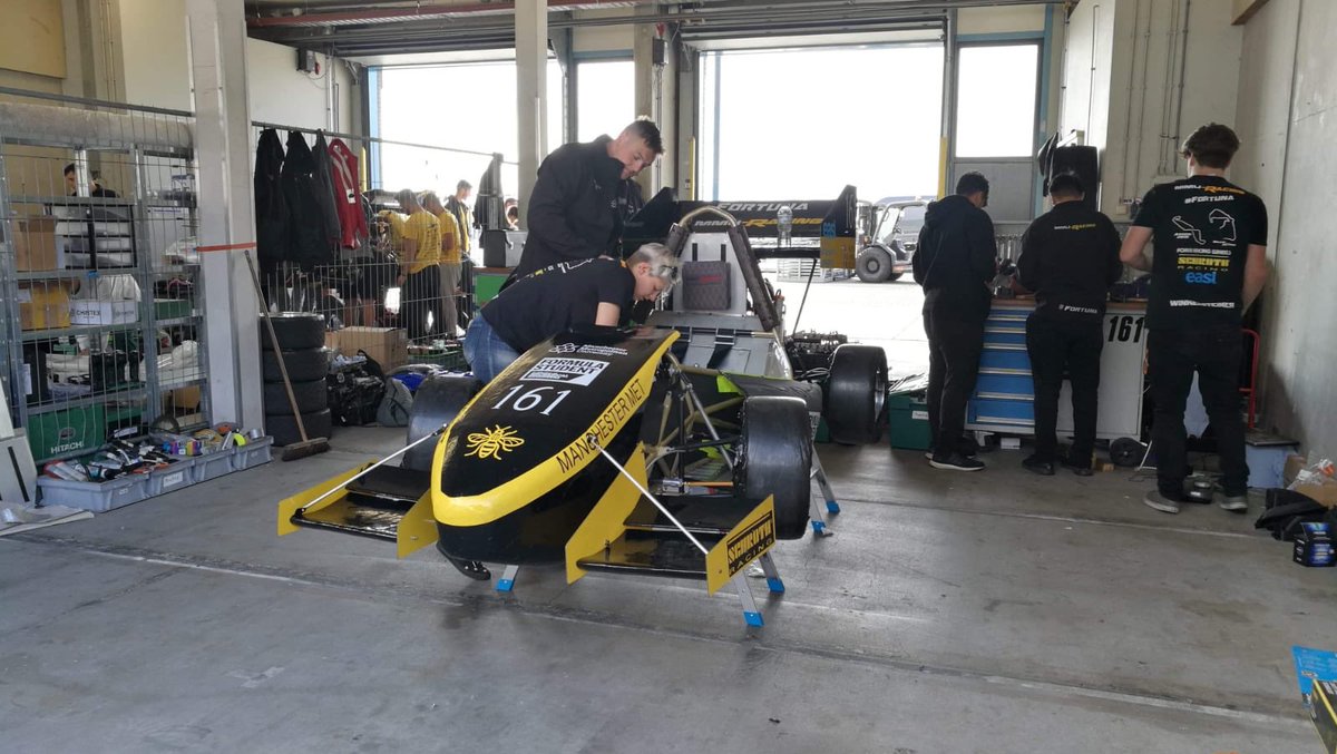 easlstress's tweet image. Good luck @MMURacing with all your events at #FormulaStudentNetherlands #FSN #FSN2019 #Engineering