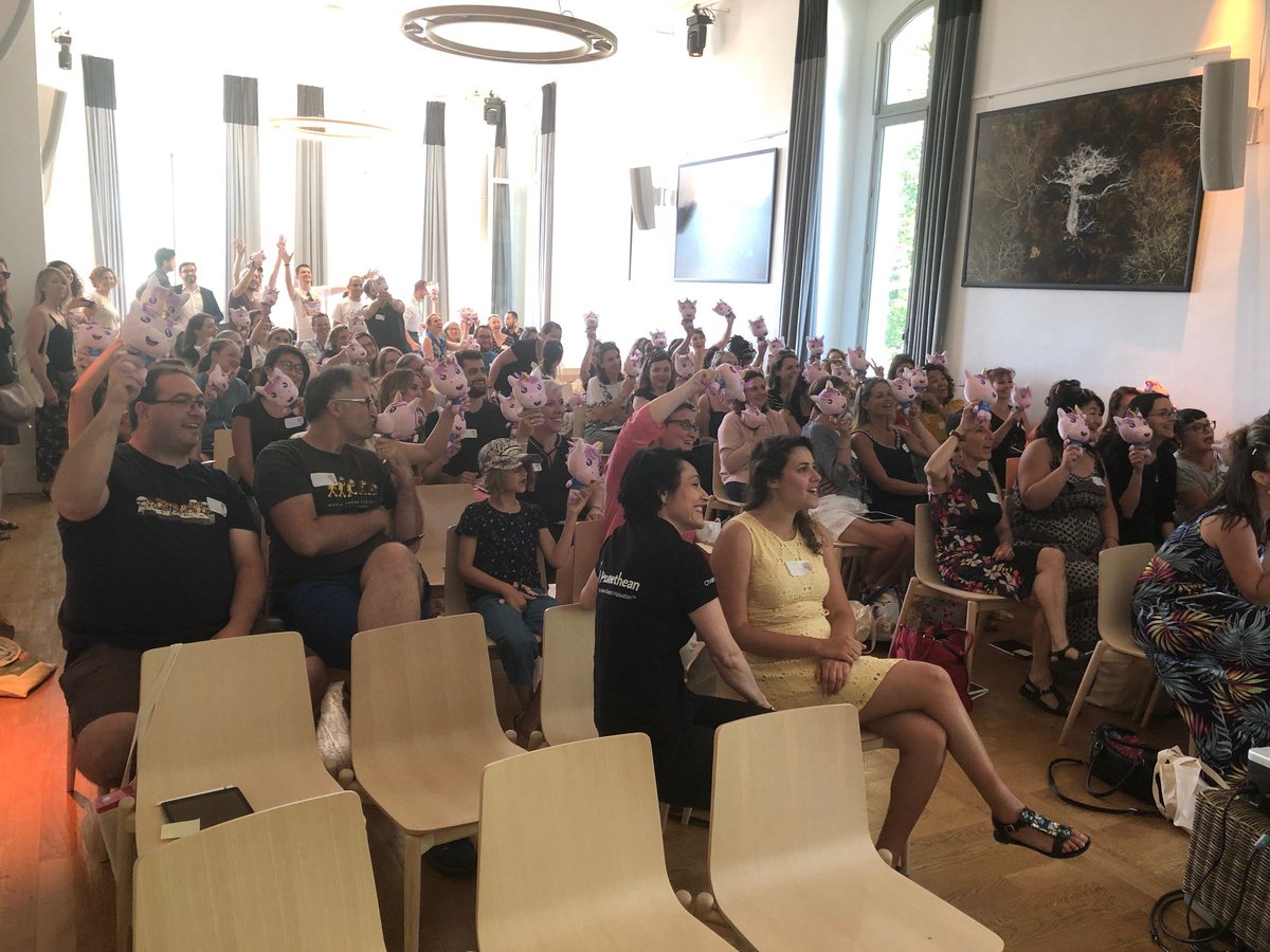 PrometheanFR's tweet photo. Retour sur une journée riche et pleine d’émotions ! #KED19 @KlassroomFR où nous avons animé un atelier favorisant l'interaction et la manipulation d'outils numériques en classe ! #ActivPanel #Witheboard #ActivCast https://t.co/H8abbdGMO6
