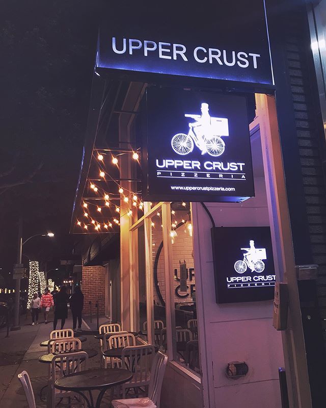 erikasievert's tweet image. When east meets west in the best way possible. #pizza 🍕
.
.
.
@uppercrustpizza @uppercrust_la #uppercrust #bestpizzainla #beverlyhills #lovebevhills ift.tt/2XvcINM