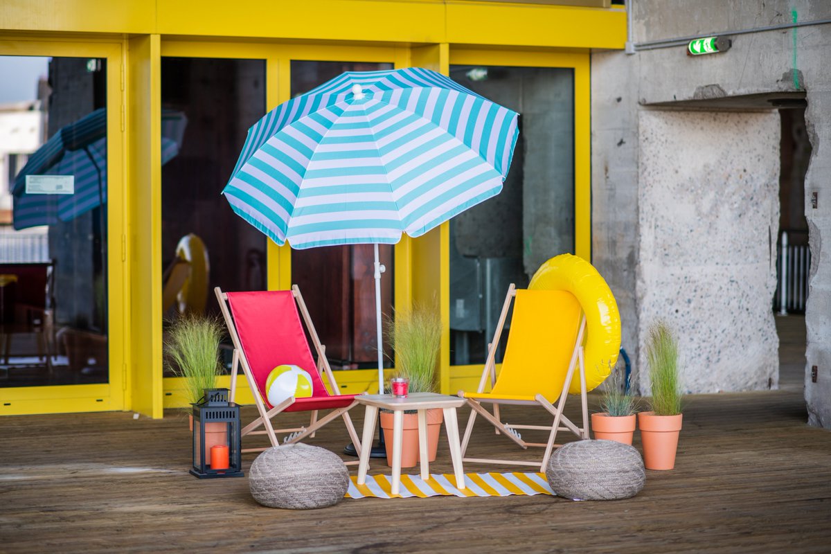 Le 17 juin dernier, nous avons organisé avec l’agence <a href="/investnantesSN/">Nantes Saint-Nazaire</a> , la soirée événement NEW WAVE PARTY à l’Alvéole 12 de Saint-Nazaire.
Une soirée qui rassemblait plus de 400 acteurs économiques de la région Nantes Saint Nazaire. Merci à eux pour leur confiance !