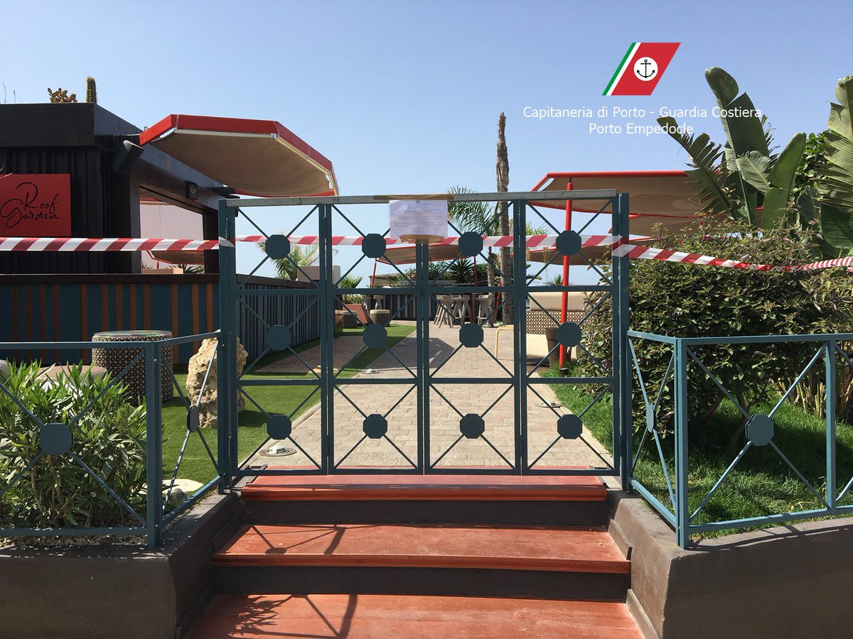 SiciliaTV's tweet image. Tolti i sigilli al locale del porticciolo di San Leone, il Gip non convalida il sequestro #dissequestro #IlMolo #porticcioloturistico #sequestro siciliatv.org/2019/07/09/tol…