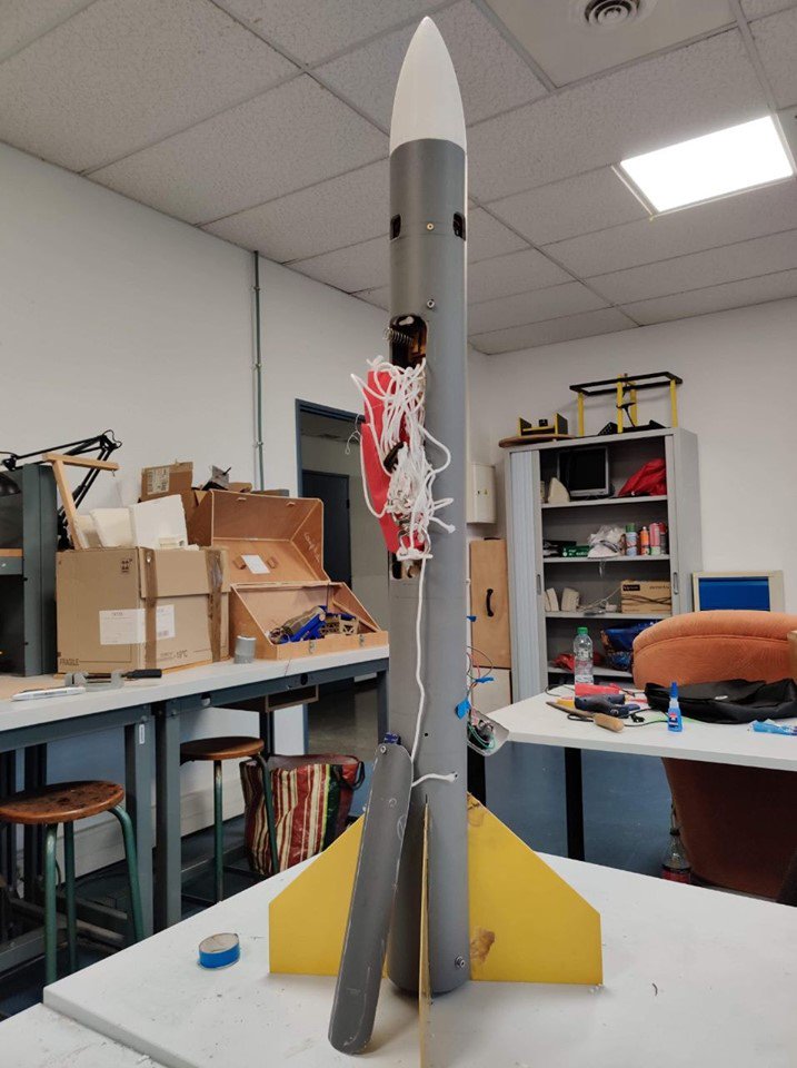 EirSpaceEM's tweet photo. ⌚ J-4 avant l'édition 2019 du C'Space !

Nos deux équipes sont prêtes pour lancer leurs minifs 🚀

Bon courage à Buzz l'Ecleirb et Landingeirb pour la dernière ligne droite 🔜

À bientôt au C'Space 🚀 @EirSpaceEM @PlaneteSciences @cspacefr 
#cspace2019 #cspace #planetesciences https://t.co/6v2VfGBzP0