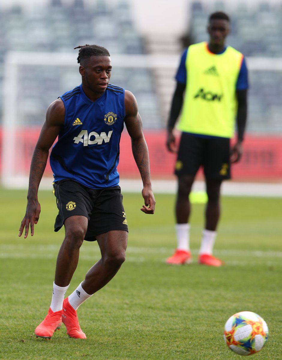 EuropaLeague's tweet photo. Back at it for 2019/20 💪
@ManUtd 🔴

#UEL https://t.co/RYLCyUUiky
