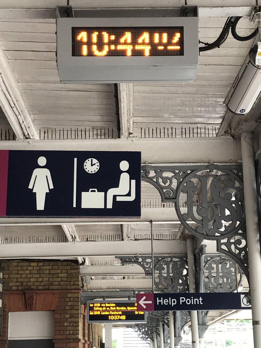 muzzerlane1's tweet photo. @c2c_Rail  this has been confusing for months!! Please sort it out!!! #whattimeisit? #10.44? #10.37?!! https://t.co/KvLbCpqCjT