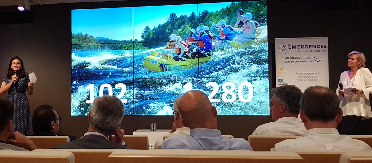 blconsultants_'s tweet photo. 👍Félicitations pour la belle actualité de @fond_Emergences qui porte haut les valeurs de l’#entreprenariat social sur notre territoire du #GrandLyon :🐝39 entreprises engagées, 24 projets accompagnés, plus de 40000 bénéficiaires! Une dynamique qui s’amplifie ! #compétences #RSE https://t.co/xD4FpBgOrf
