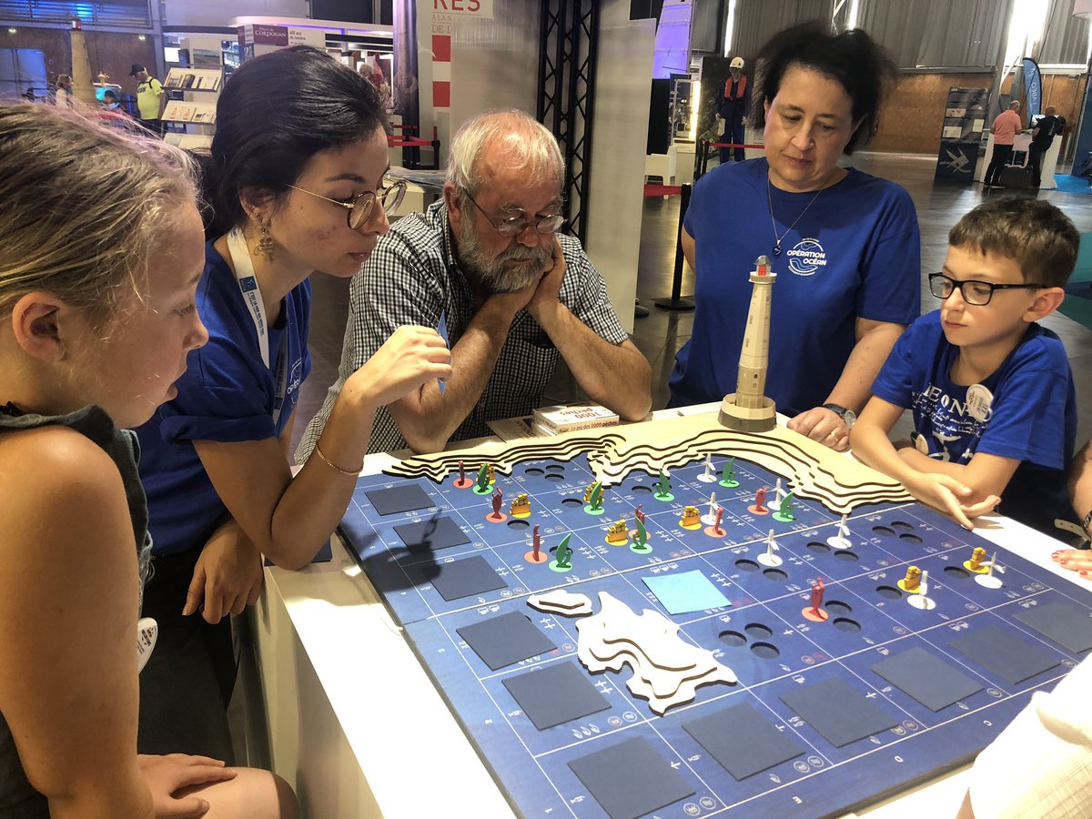 cmadrolle's tweet photo. Quand même les enfants et ados abandonnent leur téléphone pour s’intéresser à la planification maritime : une réussite pédagogique :) @Min_Ecologie @SGMer @PlaneteMer @jmbiette @JimmyPahun @maudfontenoy @_lemarin @OuestFrance @fmoncany #MerXXL https://t.co/KZ2PfEsXbR