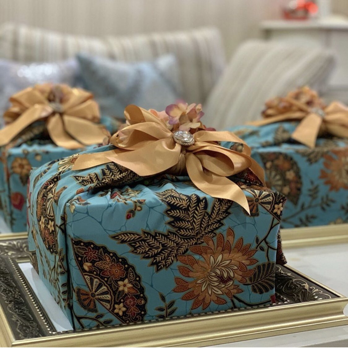 On Twitter I M Still So Madly In Love With The Gubahan Hantaran That My Husband S Cousin Did For Our Wedding Also Sharing The Dulang For Our Ring Is Just To Cute