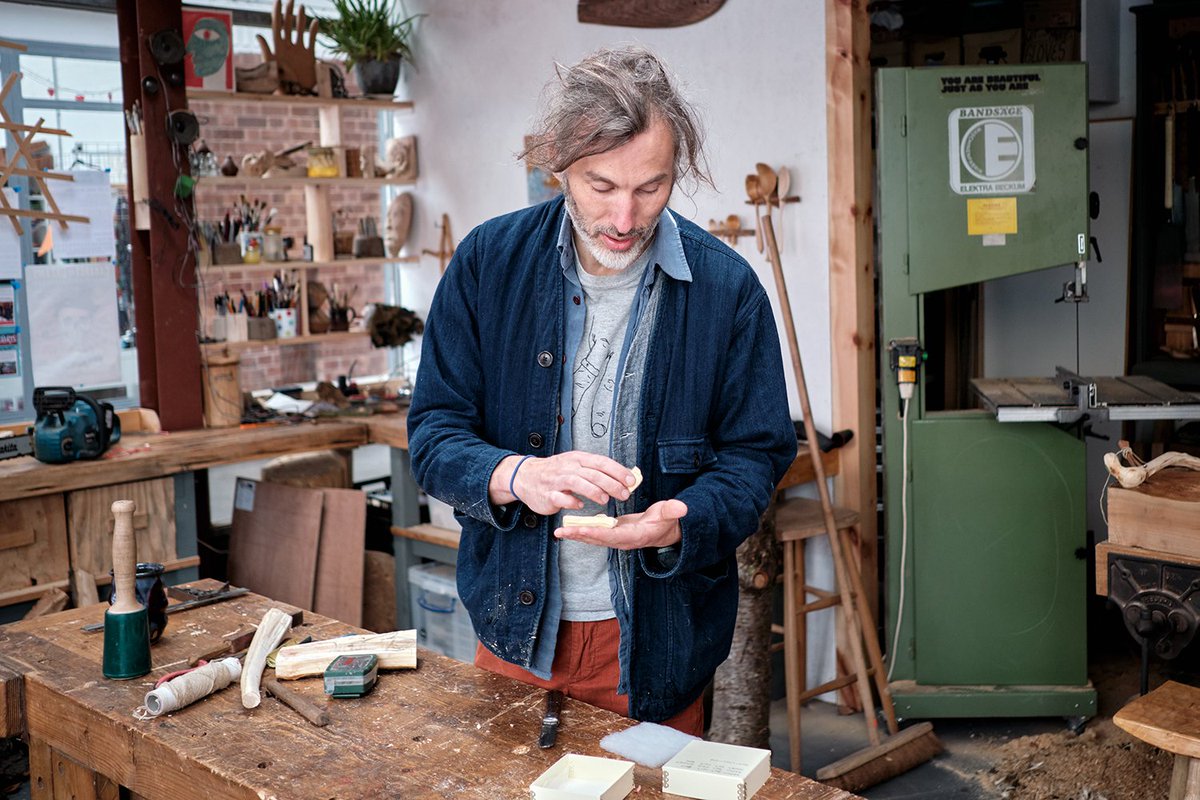 LeftLion's tweet photo. #ObjectWalk: Hand-carved soap figures with By Our Hands We Make Our Way
β
"Maybe I'm over-egging the pudding when I work. You see what people can do with no tools at all. There's so much power in that, just using what you've got. It's inspiring."β
β
photo: Fabrice Gagos https://t.co/gyXmzKBVNw
