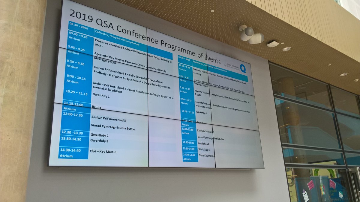 risualEducation's tweet photo. Really enjoying the #QSAconference today.... 100% relaxing in the deckchairs this afternoon 😀🌞@risualEducation @risual #sunshine #TuesdayIsTheNewMonday https://t.co/cwIt6dCfCR