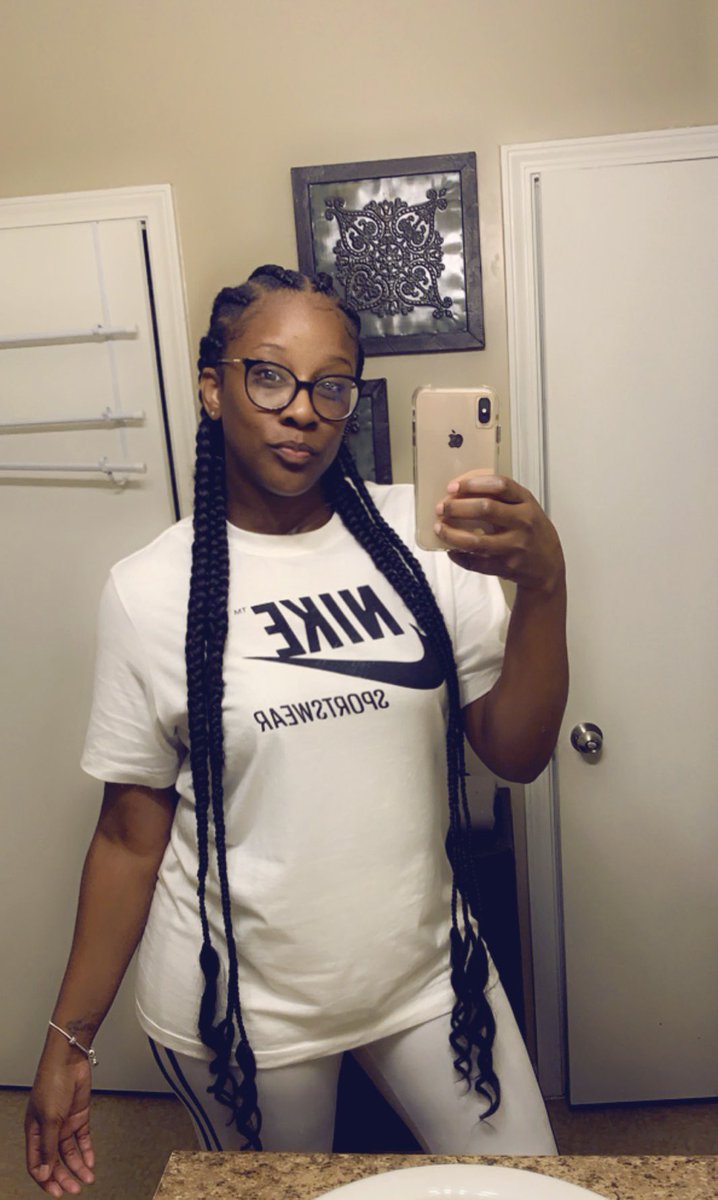 TallDollKi's tweet photo. Straight backs poppannnn! 🥰 #Longbraids #SimpleStyles https://t.co/6gTZfGAHza