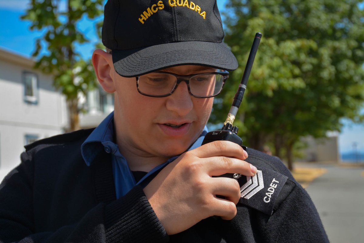 HMCSQuadraCdts's tweet photo. #LifeSkills
PO2 Jean-Paul Ouellette from 213 RCSCC Qu'Appelle participates in a regulating exercise to solve puzzles and find objects hidden around HMCS QUADRA (CTC) at the staff cadet pre-course training week. https://t.co/61UIbOhETZ