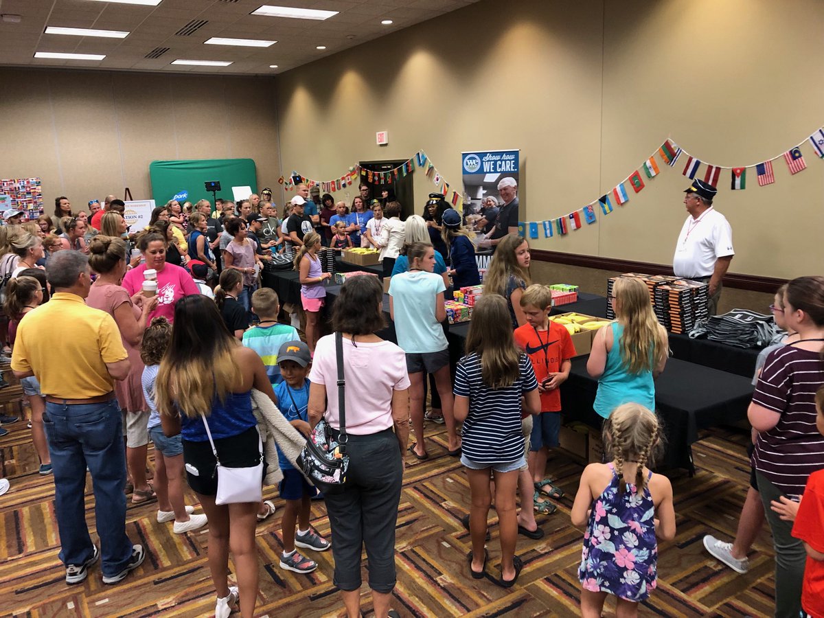 MikePorth's tweet photo. Great #NPIC2019 Youth Grilling Event with class room,  cooking, and giving to communities activities. Great job ⁦@SmithfieldFoods⁩ ⁦@NationalPork⁩ for supporting this event at Conference https://t.co/7cgPwpTIst