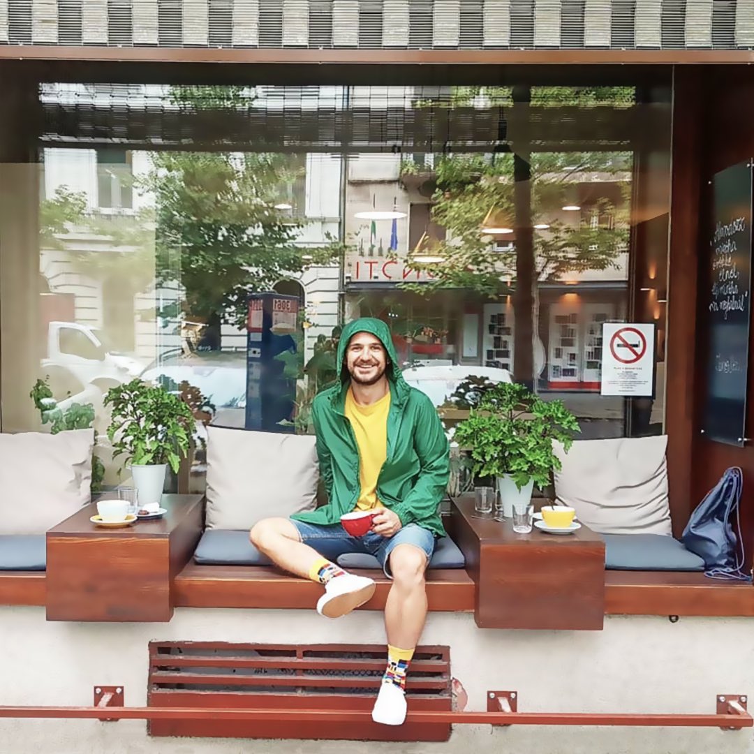 OneTwoSock's tweet photo. 📍What do you pay attention to when traveling?🗺
🍽Restaurants or ☕️Coffee Shops?
.
.
.
#OneTwoSock #Dama #Budapest #Hungary #travelling #coffee https://t.co/i8WbLmIG7R