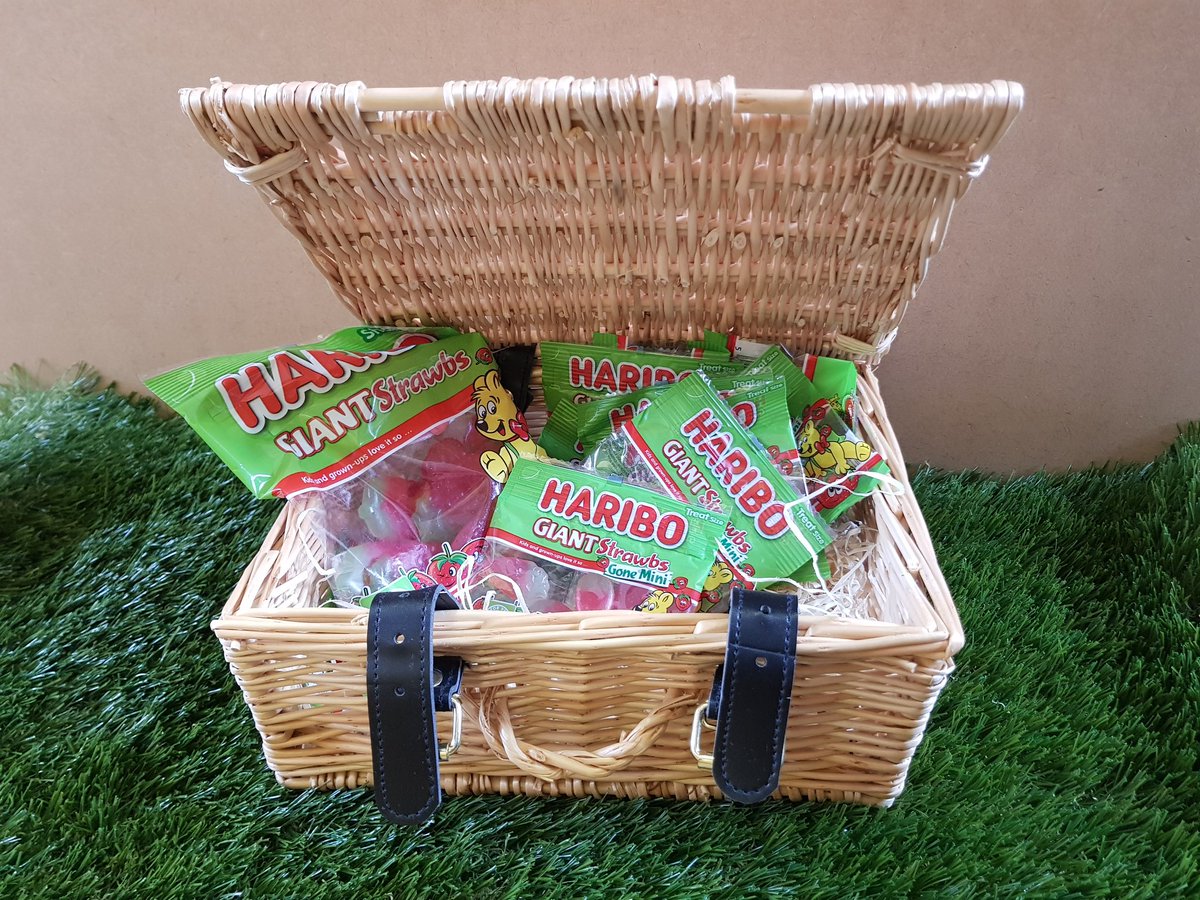 Loving our office treats thanks to @OfficialHARIBO 
#HappyWorld