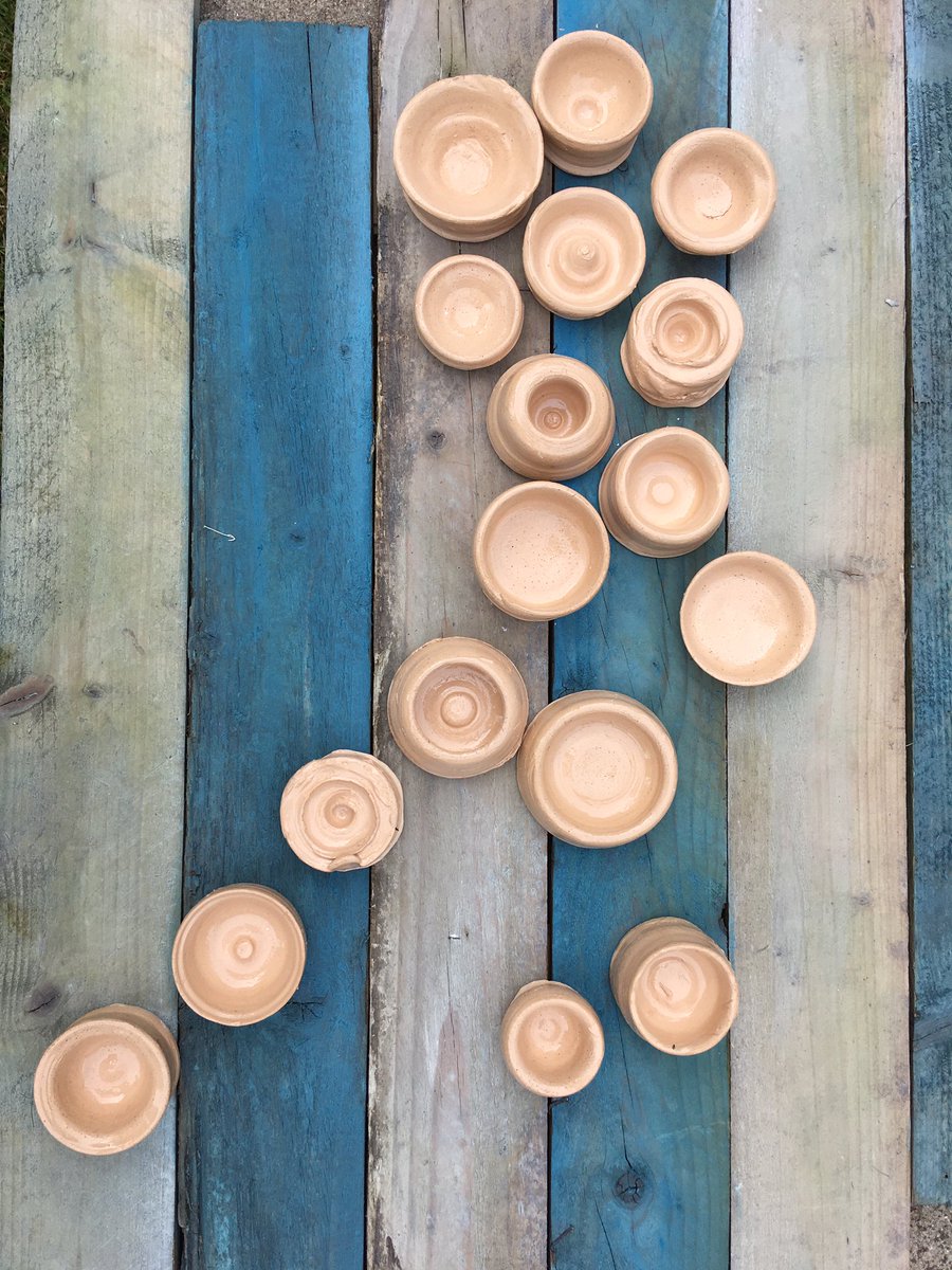 amandaminsilk's tweet photo. Fishy wall sculpture made by Ridgeway pupils SEND School Bedford as a part of a live event sponsored by The Arts Society North Bedfordshire.   #amandasilk#ceramics#creative#workshops#bedford#bedfordshire#clay#throwing#pot#potterywheel#teachingartist https://t.co/MULUe3NG62