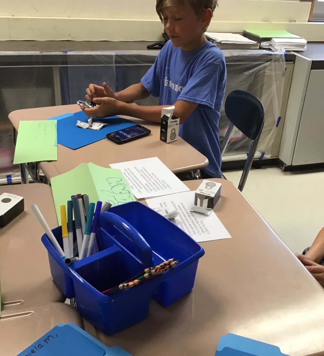D90SummerSchool's tweet photo. Reading, math problems and lock work today at Roosevelt!  #D90learns https://t.co/AomQAf6hFC