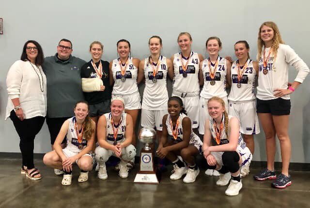 ShaelynMartin50's tweet photo. Super proud of both of my teams finishing in the top of their brackets in the Super 64 tournament!! Time to continue the run in Louisville! #wheatstateelite https://t.co/7FL0AwHjqT