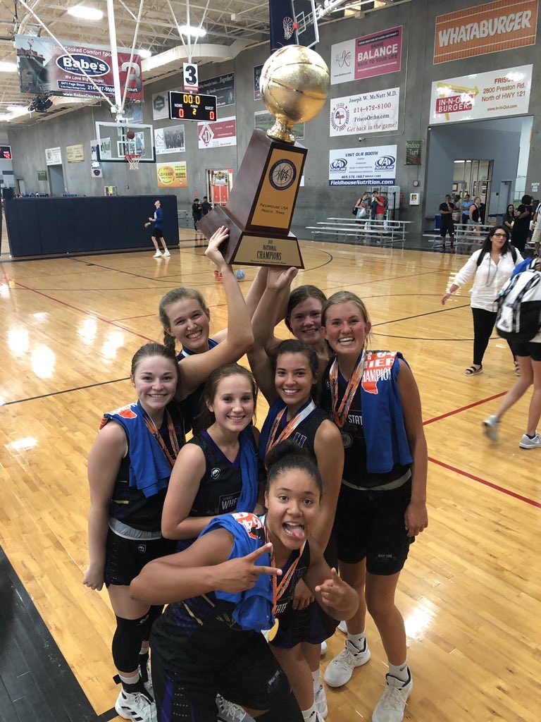 ShaelynMartin50's tweet photo. Super proud of both of my teams finishing in the top of their brackets in the Super 64 tournament!! Time to continue the run in Louisville! #wheatstateelite https://t.co/7FL0AwHjqT