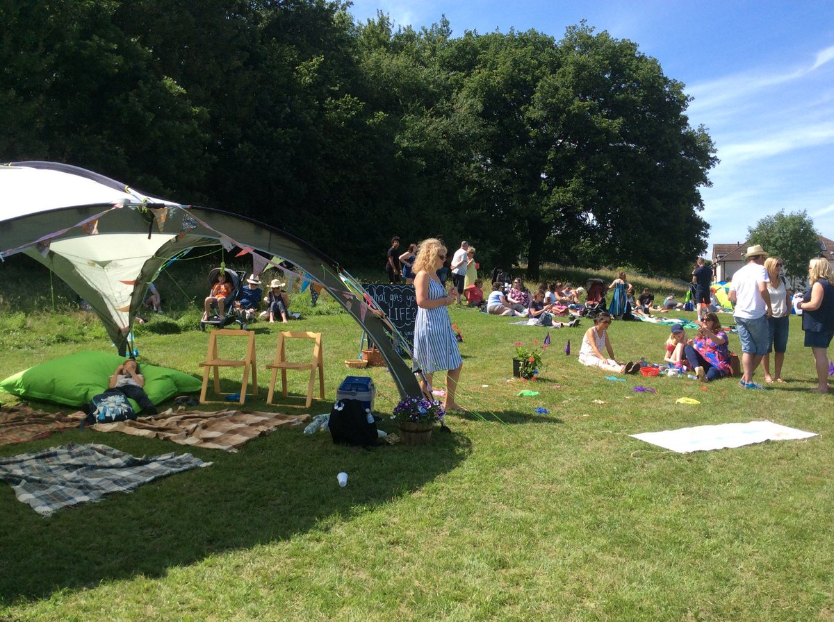 lifeprojectbath's tweet photo. It was great to take part in Weston’s #SummerontheRec. What a beautiful day and crowds of people. We created a shaded, sanctuary, chill-out zone, chatted to people about the Life Project and encouraged people to think about what gives them life through an interactive activity. https://t.co/6WOlCVDqgn