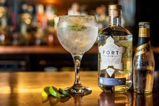 pompeystill's tweet photo. Summer competition time! What's your favourite #G&amp;T glass? We like a nice large coupe glass with plenty of ice for our handcrafted #FortGin  Share a photo &amp; tag @pompeystill to be entered into our #JulyCompetition to win a bottle. T&amp;Cs apply, winner announced 1400 31st July https://t.co/fBaOHCY0H1