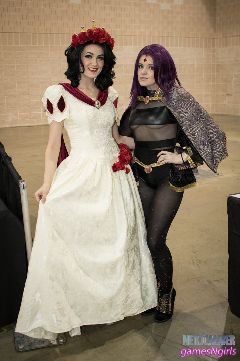 gamesNgirls's tweet photo. Two of the fantastic #cosplay guests at @WizardWorld Philly last month!
Nightingale_vixen (IG) as #SnowWhite 
@OhMySophii as #Raven
#Disney #disneyprincess #TeenTitansRaven #wizardworldphiladelphia https://t.co/BdyKUGmc07