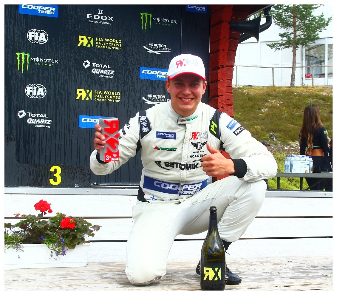 jkallioracing's tweet photo. Toinen kuvakooste Ruotsin Höljesin viikonlopusta, more pictures from Höljes and The Magic Weekend -> https://t.co/V68JfJMx4U #WorldRX #RX2 #HöljesRX #TheMagicWeekend @olsbergsmse @FIAWorldRX @RX2_Series
📸 Jari Nurminen / @RPFmedia https://t.co/YHdTfKtPJs