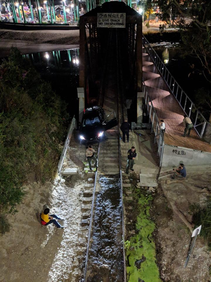 cyclelicious's tweet photo. Somebody drove a car on the railroad trestle bridge in Santa Cruz next to the beach boardwalk. Photo stolen from

https://t.co/oTP6HEBDCS https://t.co/f67538ERUr