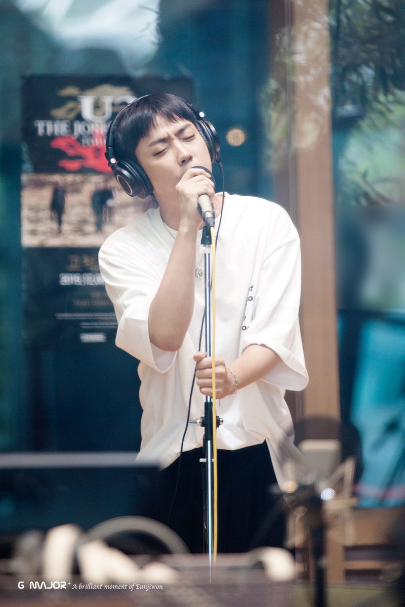 G_Major_1's tweet photo. 190709 두시의 데이트 HQ
#은지원 #eunjiwon #ウンジウォン #殷志源

라디오 스튜디오에서의 Hate도 너무 좋았던,, https://t.co/5RUum7SShI