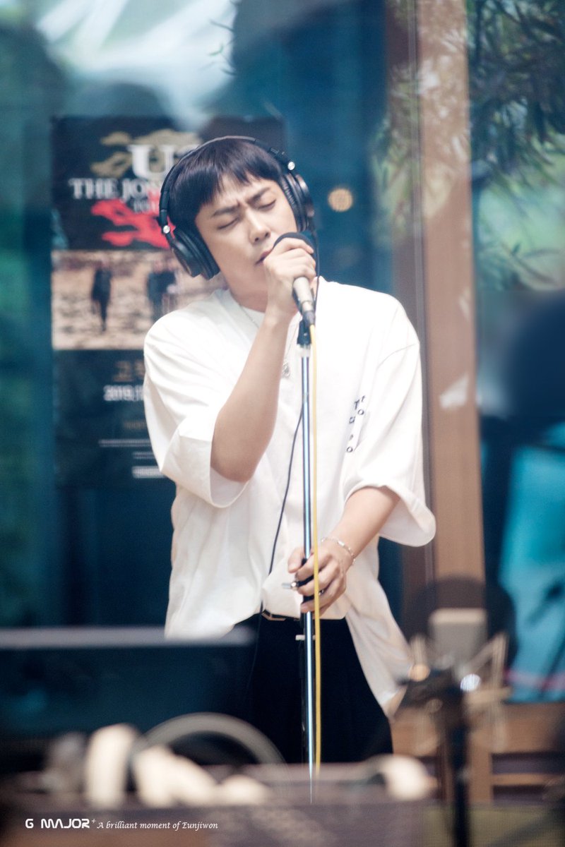 G_Major_1's tweet photo. 190709 두시의 데이트 HQ
#은지원 #eunjiwon #ウンジウォン #殷志源

라디오 스튜디오에서의 Hate도 너무 좋았던,, https://t.co/5RUum7SShI