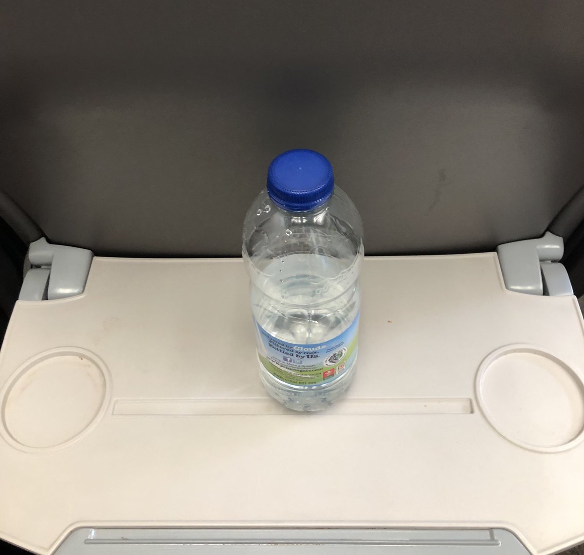 LucyT_journo's tweet photo. On a hot stuffy train from London to Bristol, asked if there was somewhere to refill water bottles - but there isn’t. So I had to spend £1.50 on this. Surely you can sort a drinking water tap on trains @GWRHelp?! Think how much plastic you’d save! #OurPlasticFeedback @HughFW https://t.co/OTkdmXZpVX