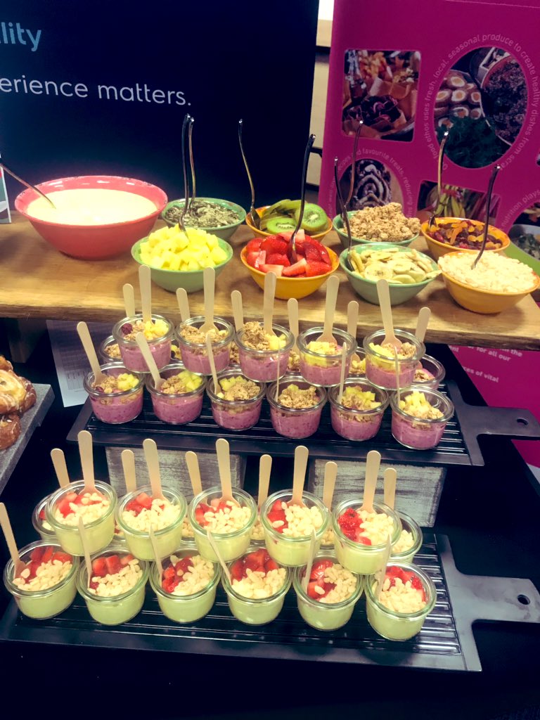 Chef_D_Turner's tweet image. Inspiring day talking &amp;amp; listening to @JCchef1 @DamianBlake4  @DanielCollier84 and all involved in the 1st  #Chefconference  at @Electrolux #luton 👌
Congratulations @PaulHar22548792 &amp;amp; @faithfull233 on winning 🏆@holroydhowe chef competition 👨‍🍳 
#brightfuture