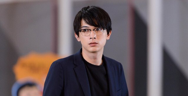 おりょりょ 塩田先生と雨井ちゃんって漫画らしいんだけど これ吉沢亮さんと杉咲花ちゃんだったらやばくない T Co 7hnz90gi2q Twitter