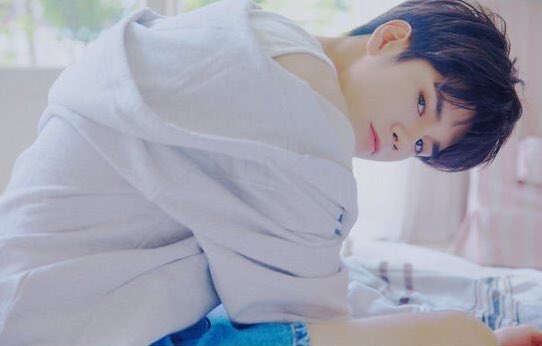 _chewiestar's tweet photo. “เหมาบัตรเท่าไหร่?”

“เหมาไม่ได้นะครับท่านประธาน💧” https://t.co/JJG0A4WJ2K