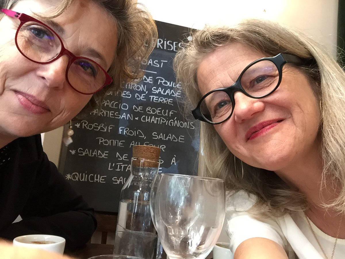 Becket6's tweet photo. Études à l’étranger, citoyens du monde, réseaux d’amis internationaux... On apprend tous les jours de nos enfants.
Rejoignez les #learningMoms #MamanApprenante Avec @Btilloy  #PlaneteApprenante https://t.co/bQZPZH4vnW
