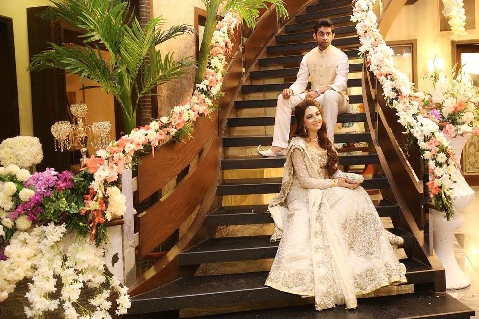 mehndi_'s tweet photo. “The best love is the kind that awakens the soul and makes us reach for more, that plants a fire in our hearts and brings peace to our minds, and that’s what you’ve given me.” – Nicholas Sparks

#Mehndi #marriage #love #matrimonialsite #couple #partner #lovequotes https://t.co/r42ptCNmmy