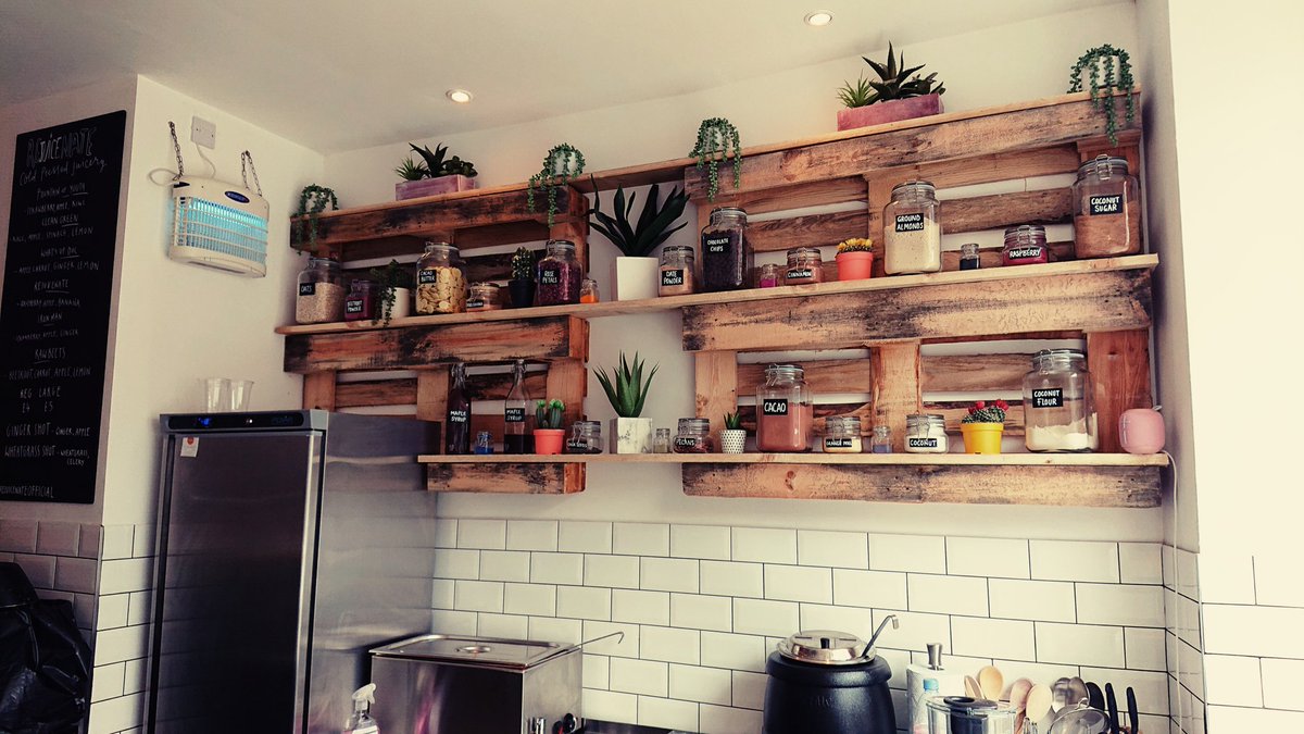 LiverpoolTweeta's tweet photo. Good to see @thenakery up and running again, with their delicious and healthy treats.  Berry Street,.L1. 

Good luck guys. 💪 https://t.co/UeaKGxwkuK
