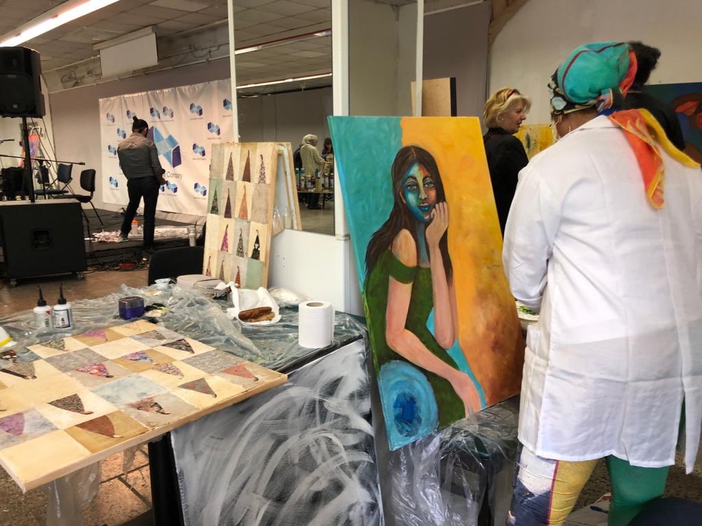 Berlins kürzeste #Kunstausstellung #ArtIsUnlimited eröffnet heute Abend 18 Uhr in der #KulturMarktHalle. Zu sehen gibt es brandneue, erst in einem Workshop am Wochenende geschaffene Werke internationaler Künstler. #Berlin365 <a href="/visitberlin/">visitBerlin</a> <a href="/prenzlette/">prenzlette</a> <a href="/mitvergnuegen/">Mit Vergnuegen</a> <a href="/PrenzlStimme/">Prenzlberger Stimme</a>