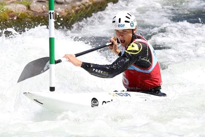 TEAM_Nautisme's tweet photo. Un grand B.R.A.V.O à Nicolas Gestin qui a été sacré #Champion d'Europe U23 🥇 sur le bassin de Mikulas en Slovaquie !!! 👏💪
Prochaine étape pour Nicolas, les Mondiaux U23 dans 15 jours à Cracovie. #AllezNicolas 🤩
#Canoe #Slalom #Finistère https://t.co/8rLbRwcwOL