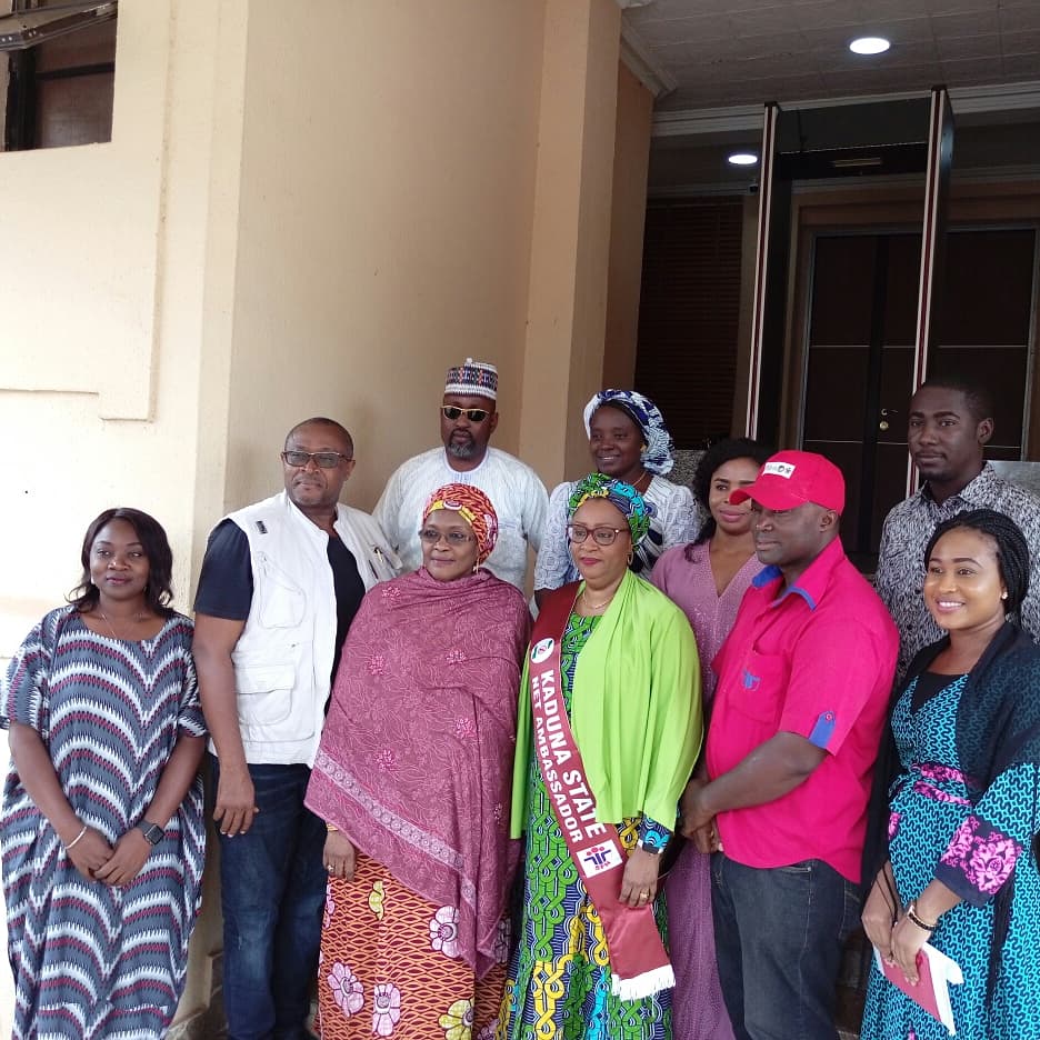 DeborahMker's tweet photo. The wife of Kaduna State Governor, Arch. Hadiza Isma El-Rufai is the Net Ambassador of #KadunaLLINCampaign. The investiture was conducted to gain the Government's support for a successful campaign @SFHNigeria @InsideKaduna_ @Omokhudu_I @FamilyColors1 @gbuedan #TogetherWeWin https://t.co/Ee4OITzKSk