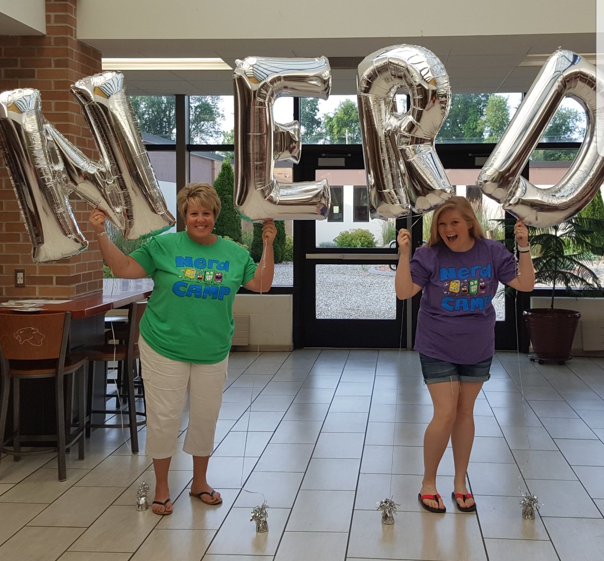 Lori26565925's tweet image. Nerd Camp MI, Day #2 with @tannyhille !
#nerdcampmi2019