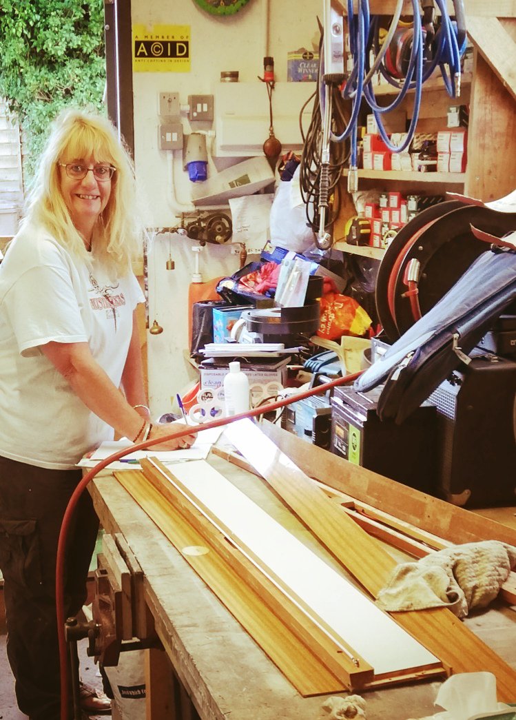 TheEnglishCarav's tweet photo. Last month a memory post of us working on Stuart's 1970's Alpine Sprite.. Putting original cabinets back into the restored caravan. #alpinesprite #caravanlove #TuesdayMotivation https://t.co/UqmdVYVZuR