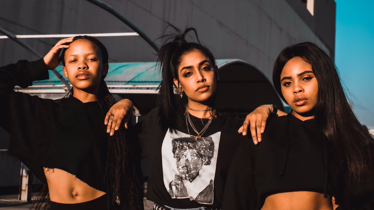 Yashna_Int's tweet photo. Introducing fierce, flavourful females, Nandi and Nonhle, a new addition to my crew💣💣💣

Something’s coming...🤫
_____________
📸:@nelsonthearies_🦅

#UndoneEP https://t.co/qTHCDznDZO