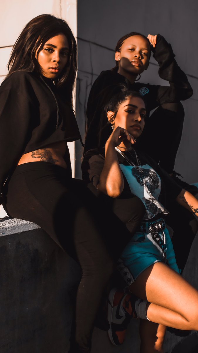 Yashna_Int's tweet photo. Introducing fierce, flavourful females, Nandi and Nonhle, a new addition to my crew💣💣💣

Something’s coming...🤫
_____________
📸:@nelsonthearies_🦅

#UndoneEP https://t.co/qTHCDznDZO