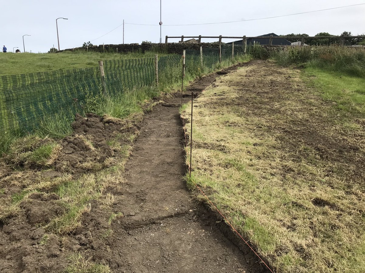 drystone_waller's tweet photo. Got the foundation ready stepping up the slope! #drystonewalling #DSWA https://t.co/ACU5YgJYkj