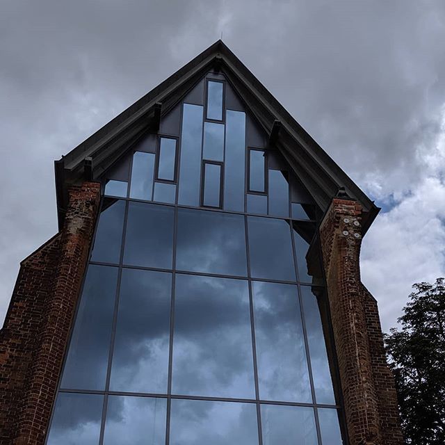 entfliegen's tweet photo. Etwas Sightseeing in der Lernpause. Rückseite der Sankt Johanniskirche in  Brandenburg an der Havel #brandenburganderhavel #sanktjohannis #travel #sightseeing https://t.co/d39JC2kmPK https://t.co/vH7UO5pWLK