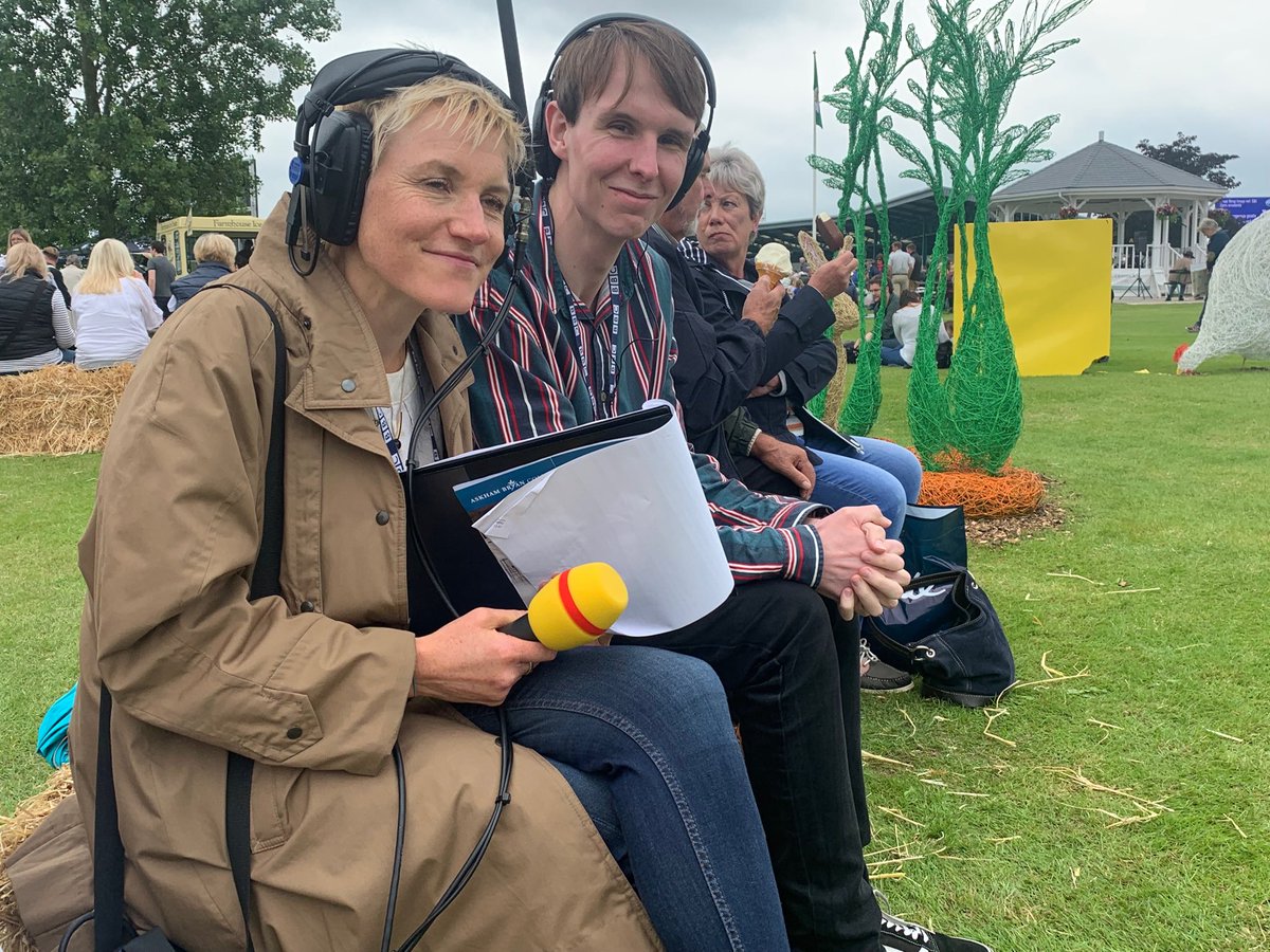 TheBBCBus's tweet photo. @SallyFairfax just taking it easy at the Great Yorkshire Show as she broadcast live on @RadioHumberside #bbcgys https://t.co/1uxOEzez93