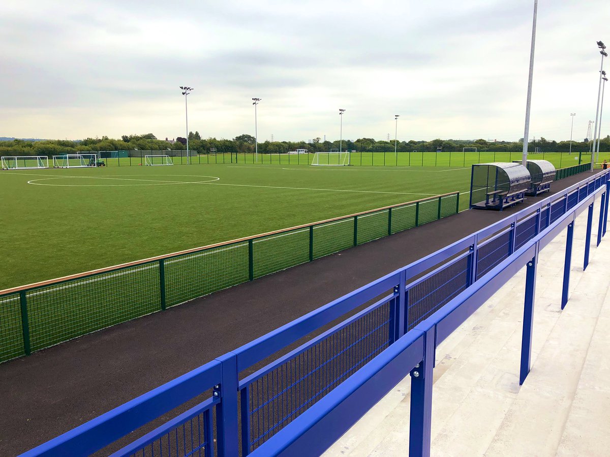 SCSlatter's tweet photo. The #3GFootballTurf pitches we constructed for @Everton at their Training Ground were looking in superb condition today. We visit sites post-completion to ensure clients are entirely satisfied with our service. Credit to Mark Rogers & his Grounds Team, pitches are in great shape. https://t.co/6vowzpfHjy