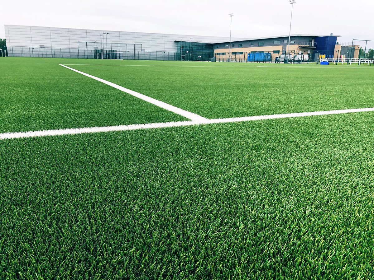 SCSlatter's tweet photo. The #3GFootballTurf pitches we constructed for @Everton at their Training Ground were looking in superb condition today. We visit sites post-completion to ensure clients are entirely satisfied with our service. Credit to Mark Rogers & his Grounds Team, pitches are in great shape. https://t.co/6vowzpfHjy
